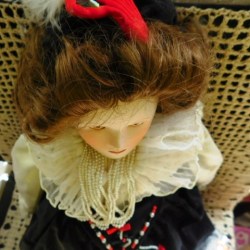 elizabeth porcelain b